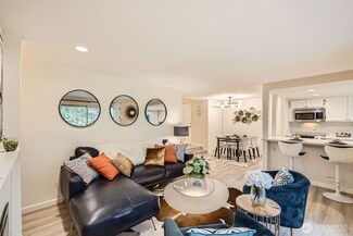 4727 W Lake Sammamish Pkwy SE Unit B202, Issaquah, WA 98027