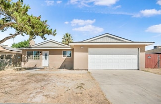 1524 W Oleander Ave, Fresno, CA 93706