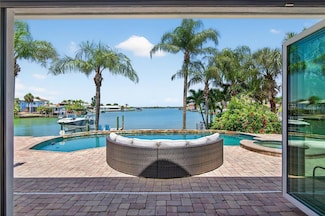 511 Island Way, Clearwater Beach, FL 33767