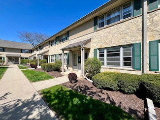 4912 N Shoreland Ave, Milwaukee, WI 53217