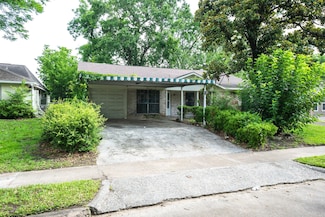 7613 Parker Rd, Houston, TX 77016