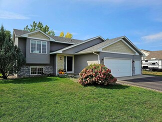 476 Shannon Dr, Big Lake, MN 55309
