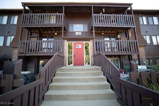 4615 Oakhill Blvd Unit 202, Lorain, OH 44053