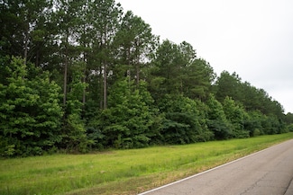 1 W Jess Lyons Rd, Columbus, MS 39705