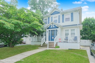 108 Crystal Ave, Staten Island, NY 10302
