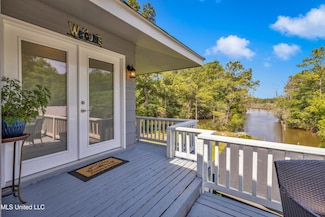2529 Windward Dr, Gautier, MS 39553