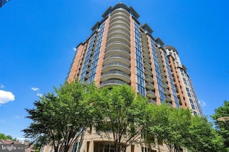 8220 Crestwood Heights Dr Unit 1619, McLean, VA 22102