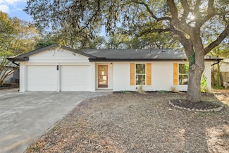 7729 Croftwood Dr, Austin, TX 78749