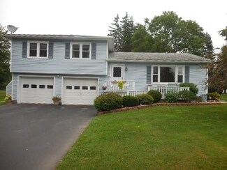 28 Benedict St, Perry, NY 14530