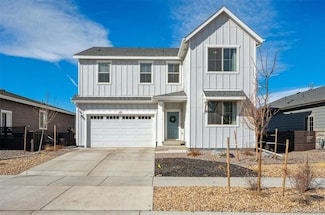 131 S Vandriver Way, Aurora, CO 80018