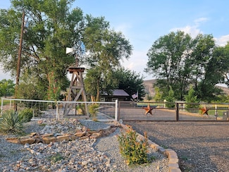 91 Entrada Aragon Rd, Los Lunas, NM 87031