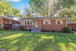 13413 Parkland Dr, Rockville, MD 20853