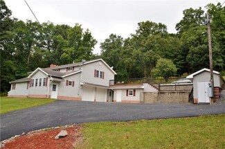526 E River Rd, Edinburg, PA 16116