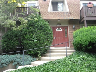 25 School St Unit 2, Westerly, RI 02891