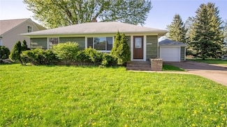 1408 E Lexington Blvd, Eau Claire, WI 54701