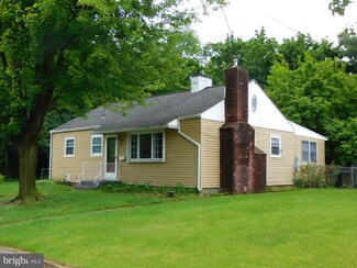 449 West Ave, Delanco, NJ 08075