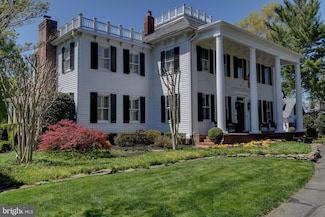 3634 Chain Bridge Rd, Fairfax, VA 22030
