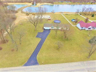 9533 N 200 E, Lake Village, IN 46349