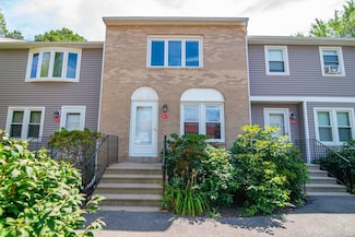 11 Oakwood Cir Unit 9, Goffstown, NH 03045