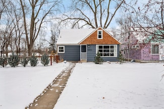 8801 Club Rd, Saint Louis Park, MN 55426