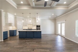 16009 Vermillion Dr, Edmond, OK 73013