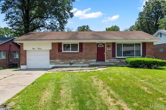 912 Lebon Dr, Saint Louis, MO 63137
