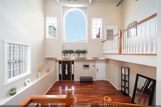 25 Poplar St, Jersey City, NJ 07307