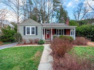 22 Lynwood Rd, Asheville, NC 28804