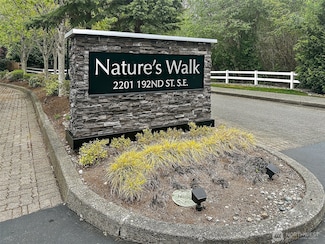 2201 192nd St SE Unit R105, Bothell, WA 98012