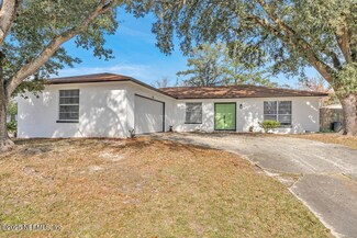 6581 Arrowroot Dr, Jacksonville, FL 32244
