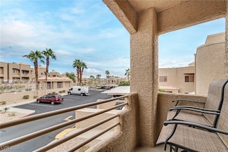 2221 Bay Club Dr Unit 202, Laughlin, NV 89029