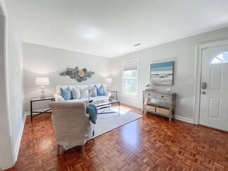 1082 N Shadow Dr, Mount Pleasant, SC 29464
