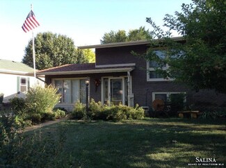 389 E 2nd St, Assaria, KS 67416