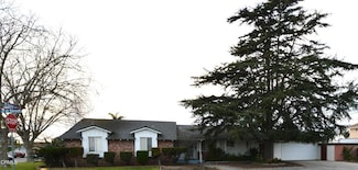 611 N H St, Oxnard, CA 93030