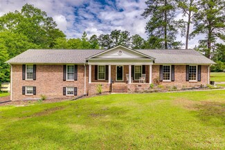 2524 Pineview Dr, Lancaster, SC 29720