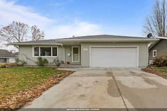 596 Sunset Ln, Fond Du Lac, WI 54935