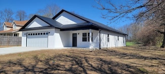 912 Biddinger Ln, Washington, IN 47501