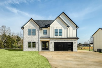 3621 Pennington Rd, Greer, SC 29651