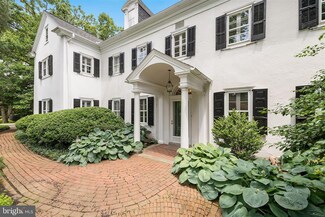 1115 Bryn Tyddyn Dr, Gladwyne, PA 19035