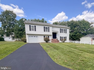 405 Wooddale Ave, New Castle, DE 19720