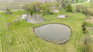 3746 Reno Rd, Ottawa, KS 66067