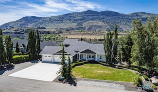 4942 Hurst Landing Rd, Rock Island, WA 98850