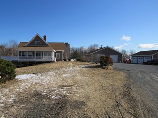 650 Hunter Rd, Unity, ME 04988