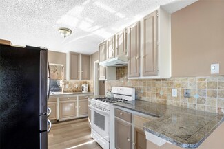 13402 N Peachfield Cir, Houston, TX 77014