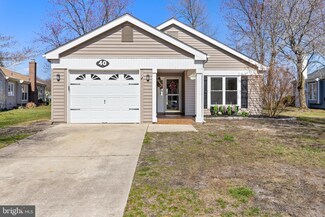 40 Dunstable Rd, Southampton, NJ 08088