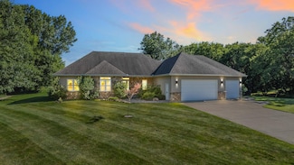 1806 Woodridge Cir, Custer, WI 54423