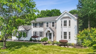 3 Gleim Rd, Whitehouse Station, NJ 08889