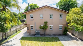 1029 S C St, Lake Worth, FL 33460