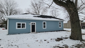 417 N West St, Ladoga, IN 47954