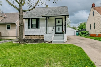 19605 Fairway Ave, Maple Heights, OH 44137